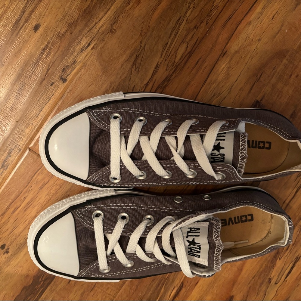 Converse All Star Grey Low Top Men 4/ Women’s 6 Shoes